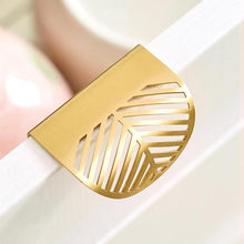 Load image into Gallery viewer, Merrin - Modern Gold Hook Over Handle
