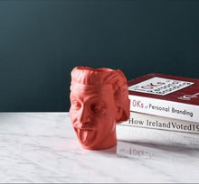 Load image into Gallery viewer, Einstein - Modern Resin Vase
