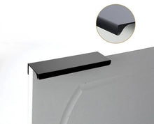Load image into Gallery viewer, Cerelia - Modern Invisible Hook Over Handle
